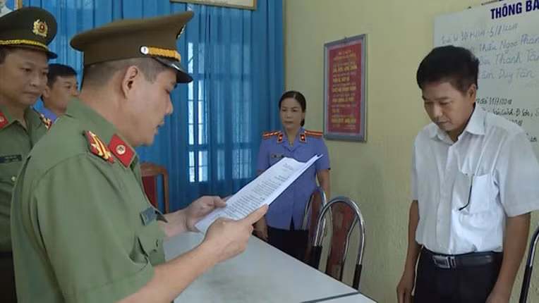 vụ gian lận thi ở sơn la: 6 bị can đối diện khung hình phạt đến 10 năm tù hình 1 vu gian lan thi o son la: 6 bi can doi dien khung hinh phat den 10 nam tu hinh 1