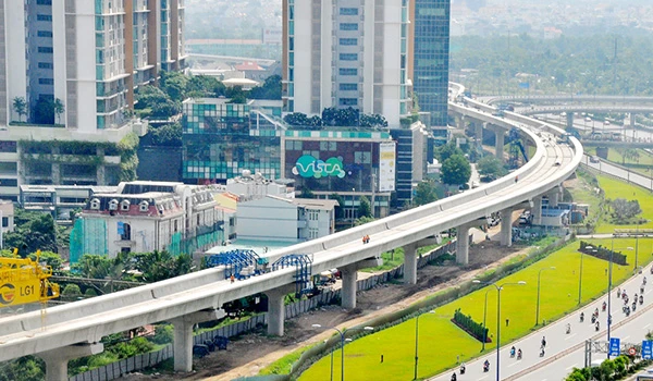 Tuyến Metro số 2 hiện vẫn đang chậm tiến độ và liên tục đội vốn.