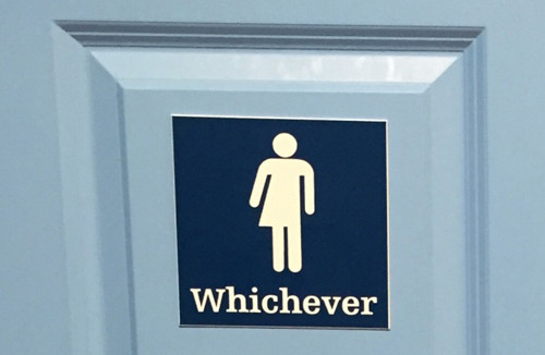 Chắc 90% nhìn nhầm trong lần đầu. Chắc 90% nhìn nhầm trong lần đầu.