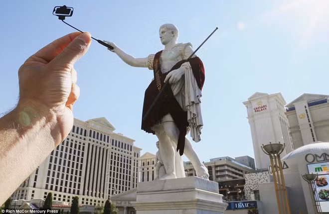 Các điểm đến lạ mắt khi được cắt ghép hình giấy