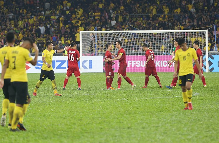 Bị Việt Nam cầm hòa, cầu thủ Malaysia đổ gục xuống sân ảnh 7 Tuyển Việt Nam,Tuyển Malaysia