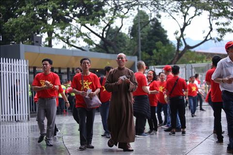 TRỰC TIẾP TỪ BUKIT JALIL Mưa bắt đầu ngớt hình ảnh 3