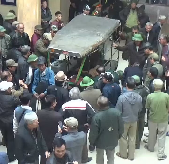 Đừng để đám người vô văn hóa lao vào VFF đòi vé làm hoen ố hình ảnh thương binh ảnh 1