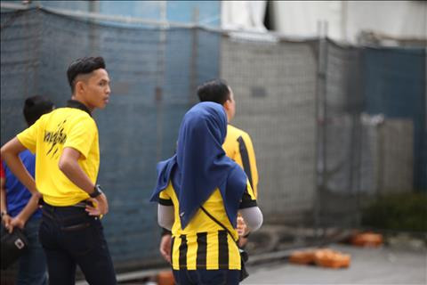 TRỰC TIẾP TỪ BUKIT JALIL Trời đổ mưa tầm tã trước trận đấu hình ảnh 2