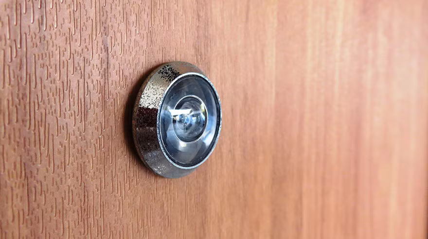 Cuối năm làm ngay các mẹo giúp cửa nẻo chắc chắn, phòng chống trộm hiệu quả - Ảnh 6.