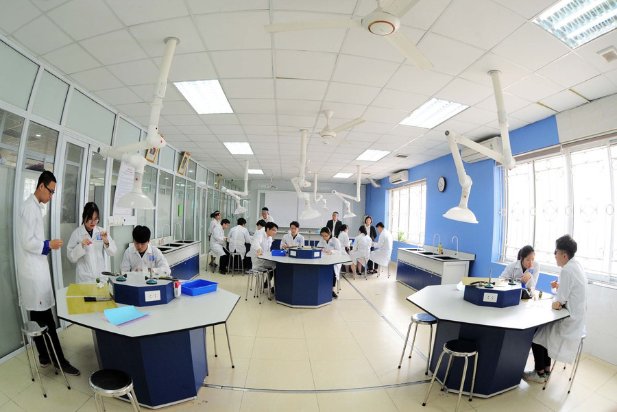 Góp phần giảm tải cho học sinh