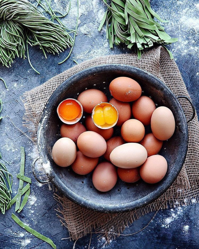 Không được trời phú cho mái tóc đẹp, bạn đã có 5 liệu pháp nhà làm biến tóc từ rễ tre thành óng ả như lụa - Ảnh 2.