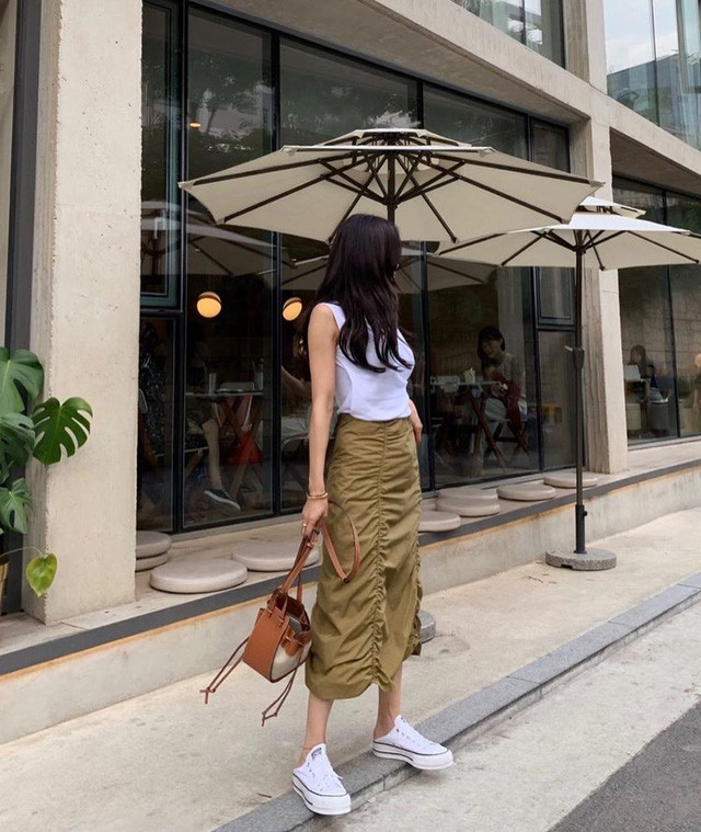 Nàng công sở sẽ luôn trong tâm thế chặt đẹp đồng nghiệp nhờ 15 gợi ý mix đồ này - Ảnh 9. Nàng công sở sẽ luôn trong tâm thế chặt đẹp đồng nghiệp nhờ 15 gợi ý mix đồ này - Ảnh 9.