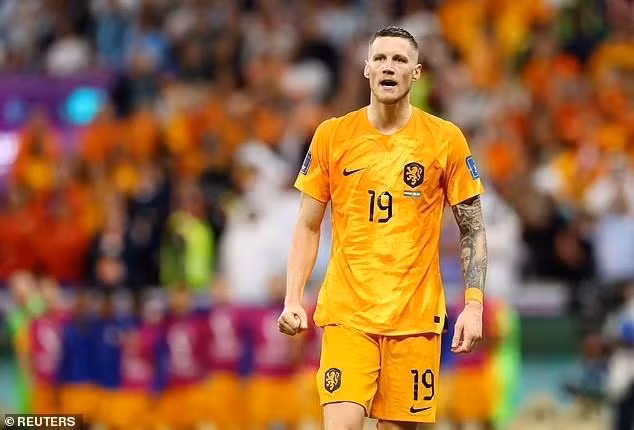 Bàn thắng gỡ hòa 2-2 của Hà Lan được luyện tập từ... năm 2020