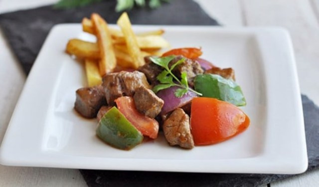 5-mon-ngon-bo-duong-don-gian-che-bien-tu-thit-bo--giadinhvietnam.com 1 5-mon-ngon-bo-duong-don-gian-che-bien-tu-thit-bo--giadinhvietnam.com 1