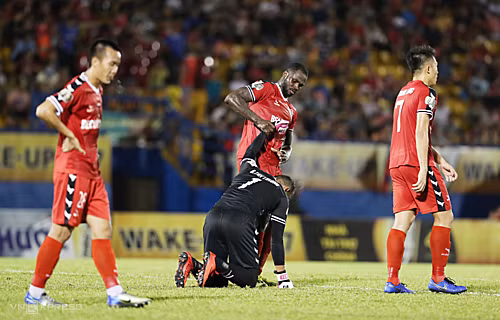 Những sai lầm liên tiếp khiến Bình Dương đánh rơi những điểm số quan trọng