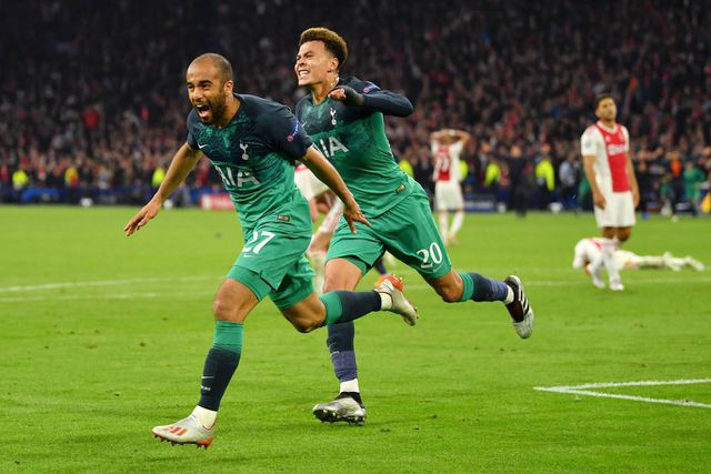 Moura lập hat-trick vào lưới Ajax giúp Tottenham dự chung kết Champions League Moura lập hat-trick vào lưới Ajax giúp Tottenham dự chung kết Champions League