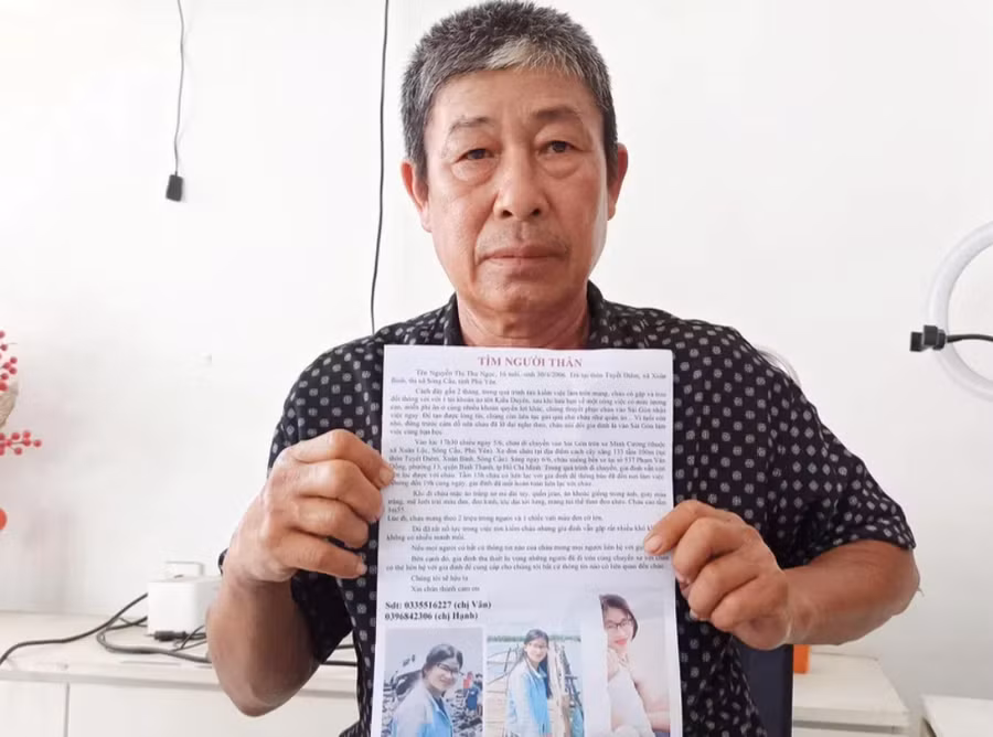 Sau khi mất liên lạc với con gái, ông Hương đã đến cơ quan công an trình báo và phát tờ rơi để tìm.