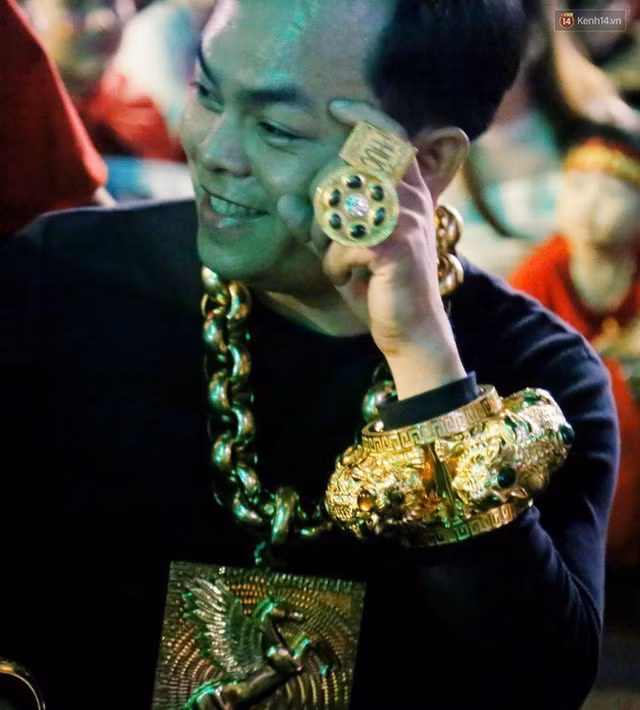 Ngã ngửa với "lò luyện vàng" trong nhà Phúc XO ảnh 2