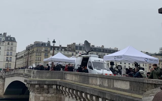 Công bố thiệt hại ban đầu trong vụ cháy ở Nhà thờ Đức Bà Paris ảnh 2