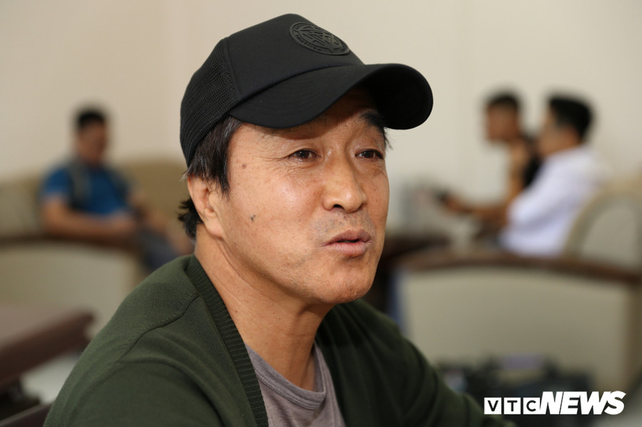 Ông Lee Young-jin từng tham dự 2 kỳ World Cup Ông Lee Young-jin từng tham dự 2 kỳ World Cup