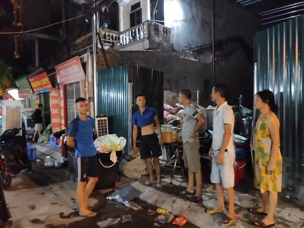 Chuyên gia lên tiếng cảnh báo vì sao nên cấm ăn thực phẩm nuôi trồng trong 1km sau vụ cháy nhà máy phích nước Rạng Đông? ảnh 4