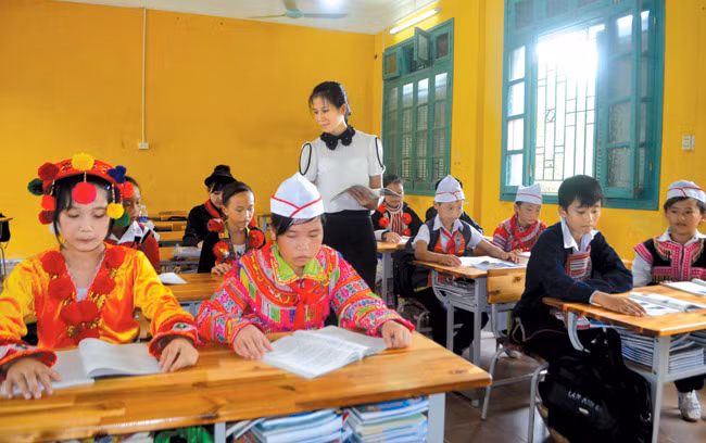 Cần nâng cao hơn nữa chất lượng đội ngũ GV người DTTS.