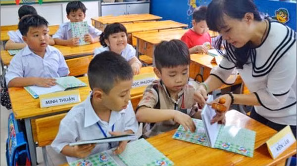 GV có sáng kiến thì hiệu trưởng phải có viễn kiến. 