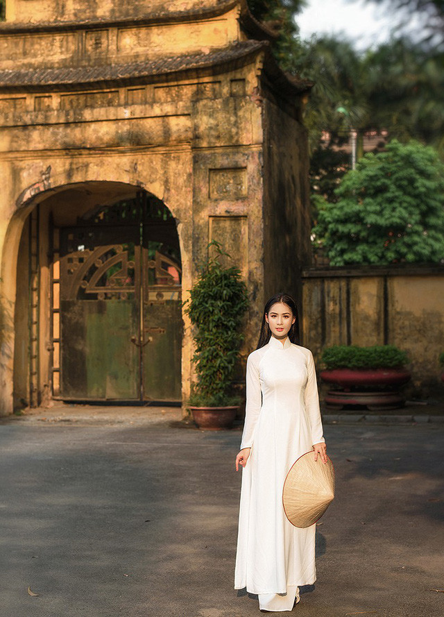 Kiều Phương Anh (SN 1999), quê tại Hải Phòng. Phương Anh hiện đang học tập để trở thành một tiếp viên hàng không chuyên nghiệp.