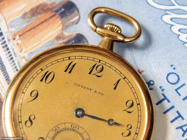 Những bà quả phụ giàu có nhất trên tàu Titanic tặng gì cho người cứu mạng họ?