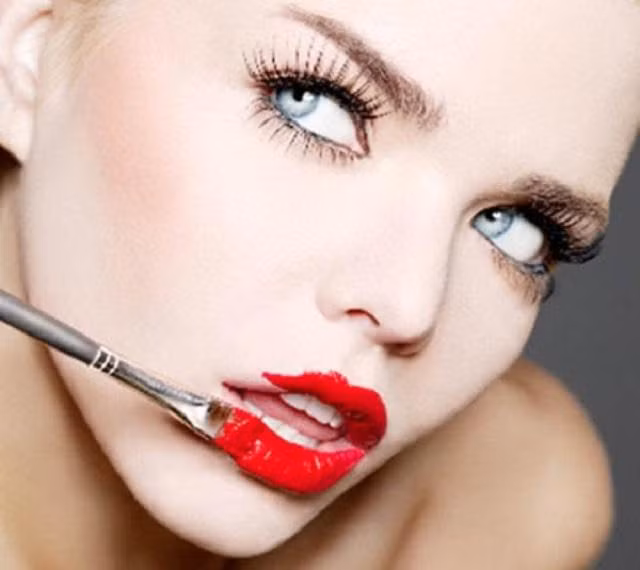 Những lỗi trang điểm tai hại ngày Valentine khiến chàng “chạy mất dép” ảnh 3