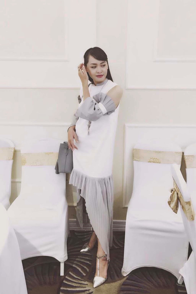 Gu ăn mặc cá tính, nổi loạn của chị gái Á hậu Tường San ảnh 4 Chi gai co gu an mac ca tinh, noi loan hon han A hau Tuong San hinh anh 4