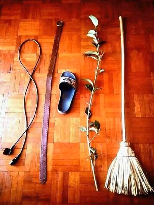 Combo tuổi thơ dữ dội.