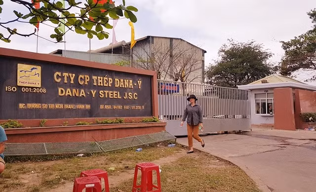 Việc đi hay ở của hai nhà máy thép vẫn chưa được quyết định