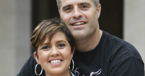 Anh Bart Conley và vợ ngày còn chung vai chiến đấu với căn bệnh ung thư. Anh Bart Conley và vợ ngày còn chung vai chiến đấu với căn bệnh ung thư. Ảnh: Jconline.