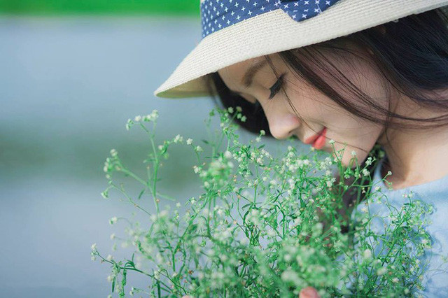 Đâu ai buồn mãi vì những người không xứng đáng. (Ảnh minh họa: Dương Minh Vương)