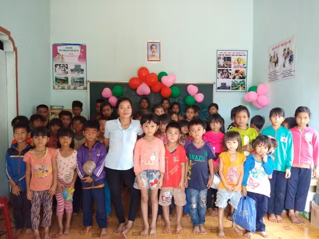 Lớp học tình thương của cô H’Blao.