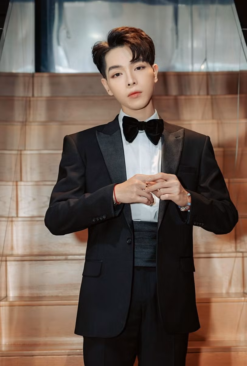 Ca sĩ Đức Phúc.