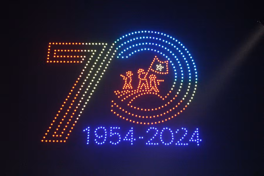 Trình diễn drone tại điểm cầu Điện Biên.