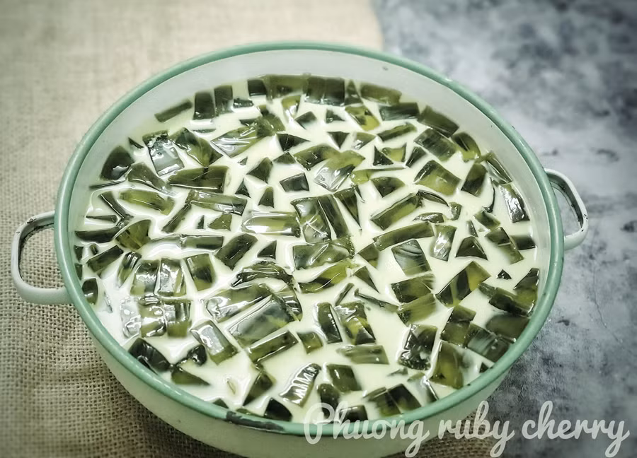 Trổ tài làm trà sữa Thái xanh thơm ngon, nhóc tì nào cũng mê tít ảnh 1