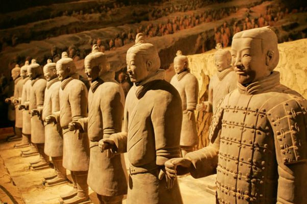 Vì sao lăng mộ Tần Thủy Hoàng có cả thế giới động vật bên trong?