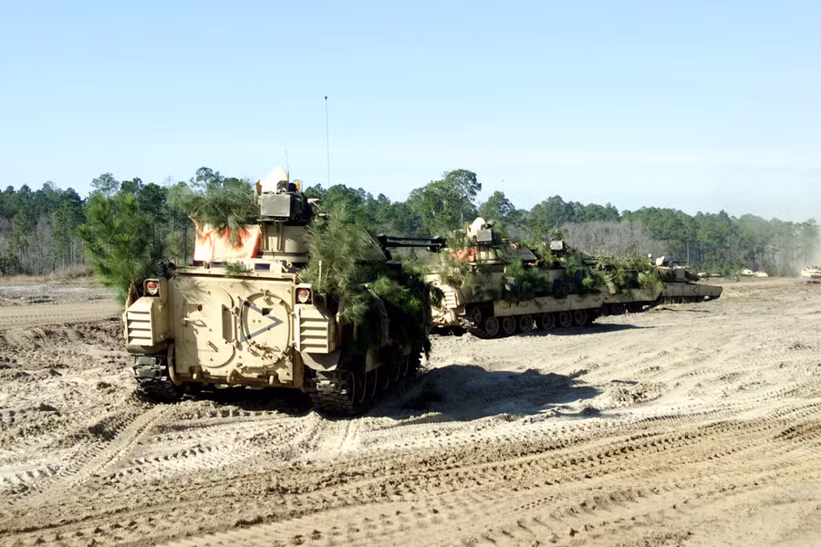 Nga lo ngại Ukraine tổ chức các lữ bộ binh cơ giới theo kiểu Mỹ