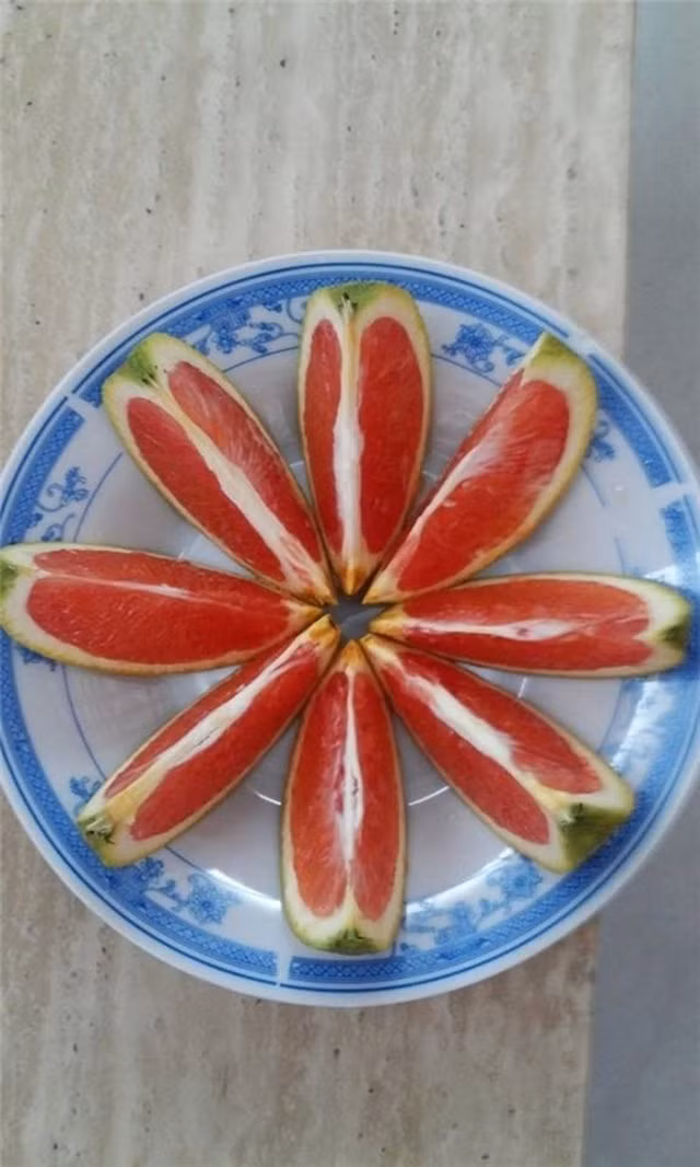 Lời đồn chống ung thư: Đổ xô đi mua quả cam máu