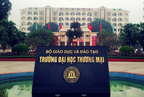 thí sinh hòa bình "gian lận điểm" học đh thương mại tự xin thôi học hình 1 thi sinh hoa binh "gian lan diem" hoc dh thuong mai tu xin thoi hoc hinh 1