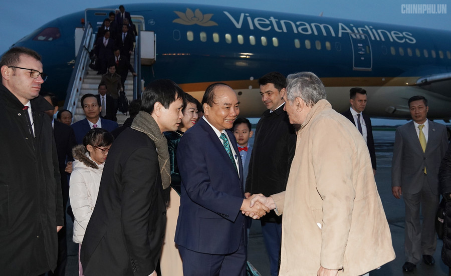 Romania là nước bạn bè truyền thống, có quan hệ hữu nghị, hợp tác tốt đẹp với Việt Nam; là một trong số 10 quốc gia đầu tiên thiết lập quan hệ ngoại giao với Việt Nam vào năm 1950 - Ảnh: VGP