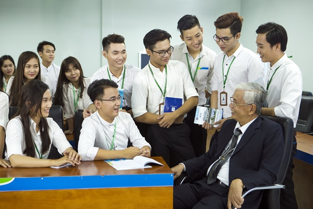 Sự thân thiện trong môi trường học thuật của VHU luôn là điểm được đánh giá cao Sự thân thiện trong môi trường học thuật của VHU luôn là điểm được đánh giá cao