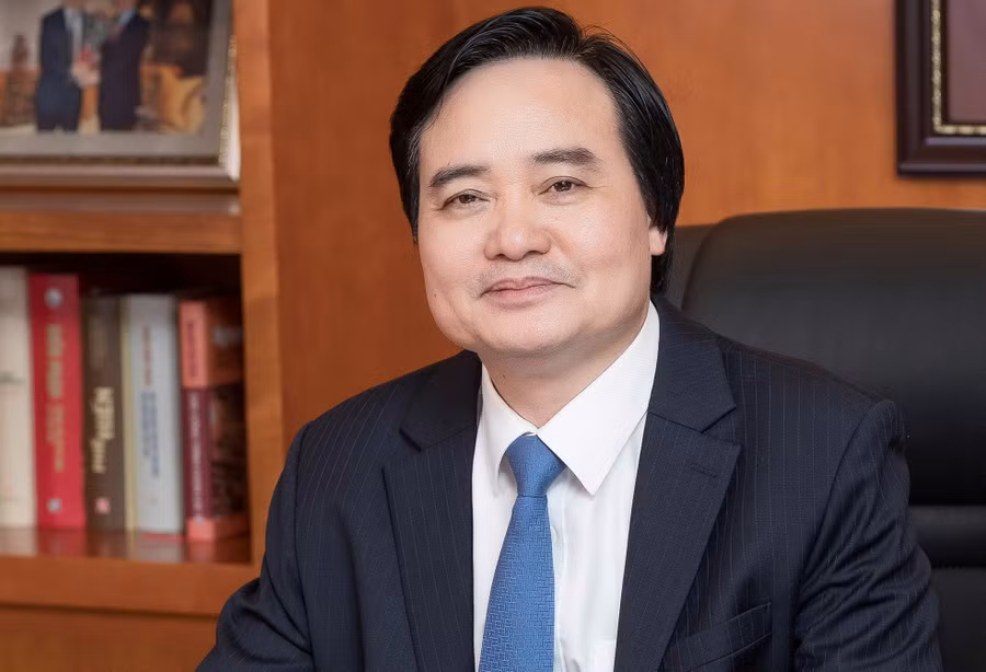 Bộ trưởng Bộ Giáo dục và Đào tạo Phùng Xuân Nhạ