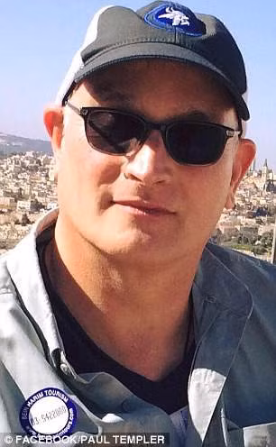 Paul bị tấn công khi đang đi thuyền trên sông Zambezi.