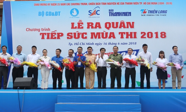 Thí sinh dự thi THPT Quốc gia năm 2018 sẽ được tình nguyện viên hỗ trợ hết mình