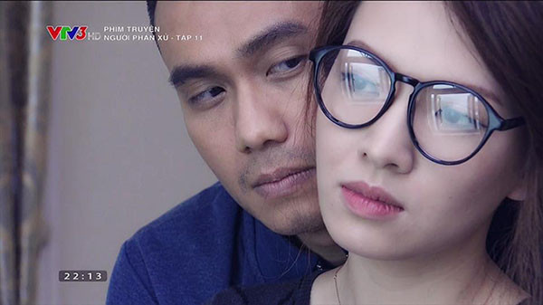 Trong một chương trình truyền hình, diễn viên Việt Anh tiết lộ, Khải Anh từng mắng Đan Lê xơi xơi trên phim trường "Người phán xử". Việt Anh thường xuyên phải động viên bạn diễn để cô lấy lại tinh thần. Đan Lê cũng cho biết Khải Anh là một đạo diễn rất khó tính và kỹ tính. Khi đến trường quay, cô và ông xã ai vào việc nấy và ít khi nghĩ đến cương vị vợ chồng, có khi ăn cơm còn không ngồi cùng bàn với nhau. Trong một chương trình truyền hình, diễn viên Việt Anh tiết lộ, Khải Anh từng mắng Đan Lê xơi xơi trên phim trường Người phán xử. Việt Anh thường xuyên phải động viên bạn diễn để cô lấy lại tinh thần. Chia sẻ với Ngoisao.net, Đan Lê cũng cho biết Khải Anh là một đạo diễn rất khó tính và kỹ tính. Khi đến chường quay, cô và ông xã ai vào việc nấy và ít khi nghĩ đến cương vị vợ chồng, có khi ăn cơm còn không ngồi cùng bàn với nhau.