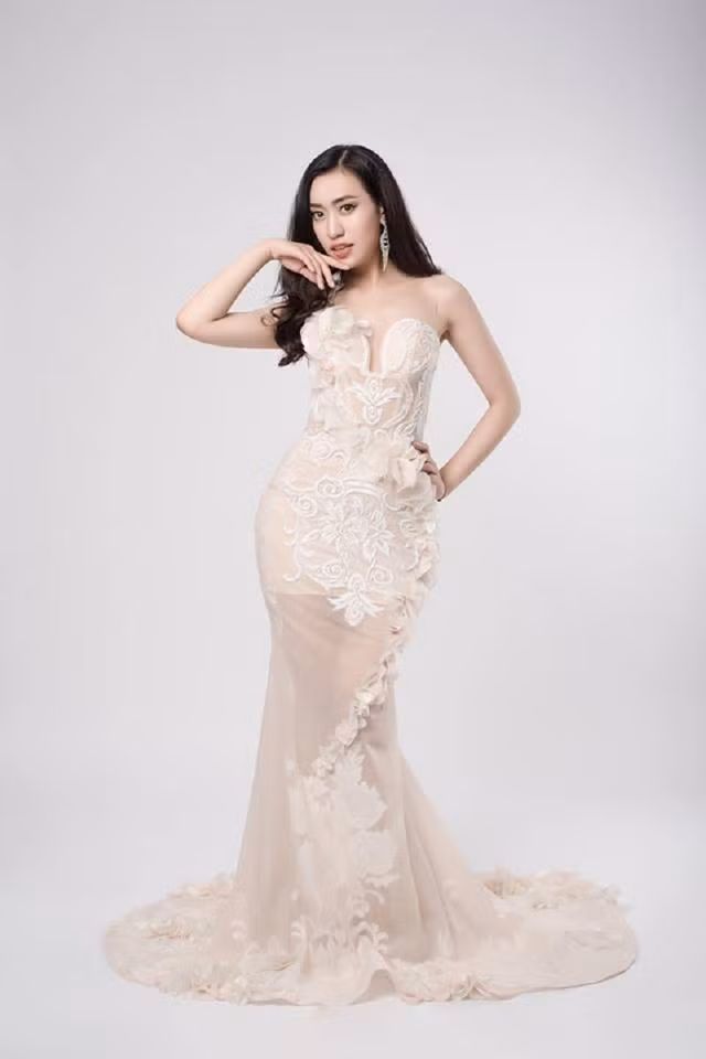 Nữ cổ động viên đội Nga tại “Nóng cùng World Cup” giàu thành tích thi hoa khôi ảnh 6