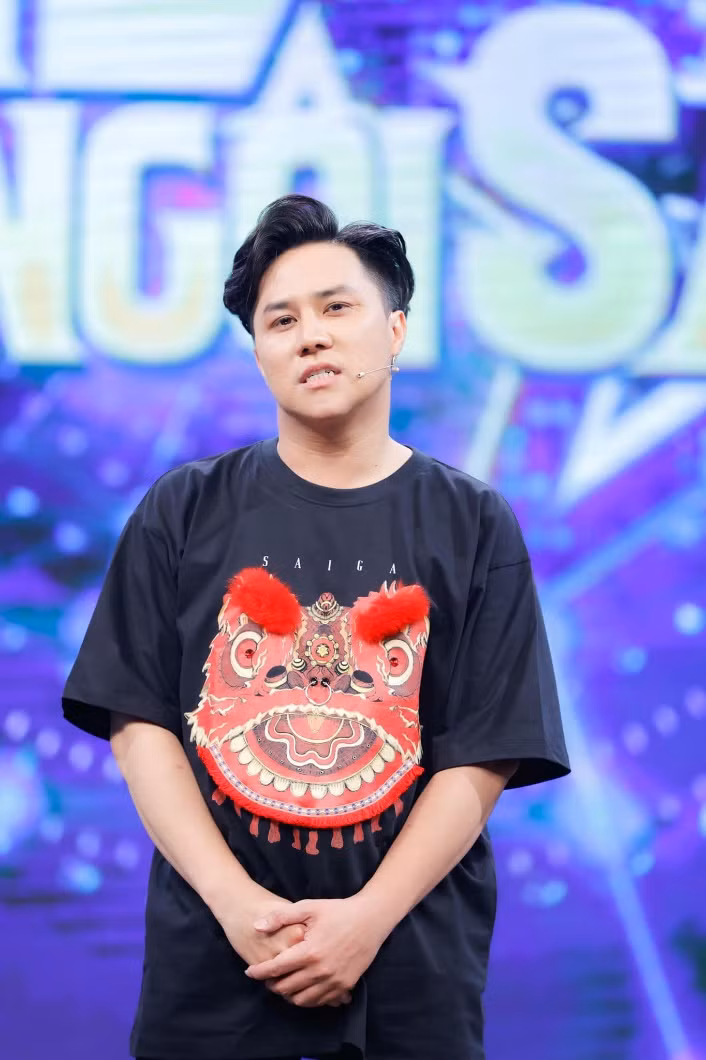 Hoàng Phi có bề ngoài khá bảnh bao và có vẻ rất hợp với vai trò DJ (ảnh FB nhân vật).