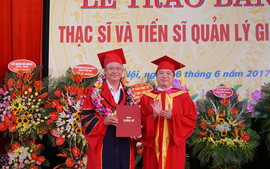  Học viện Quản lý Giáo dục trao bằng Tiến sĩ khóa 1 