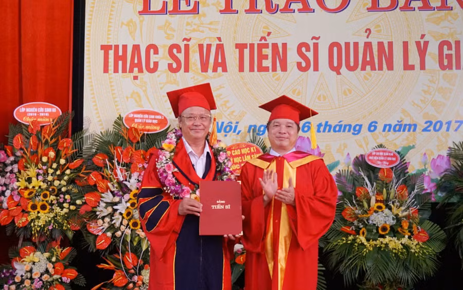  Học viện Quản lý Giáo dục trao bằng Tiến sĩ khóa 1 