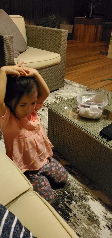 ra ngoai it phut roi quay lai, ong bo 7x phat so khi nhin thay 4 con the nay! - 8